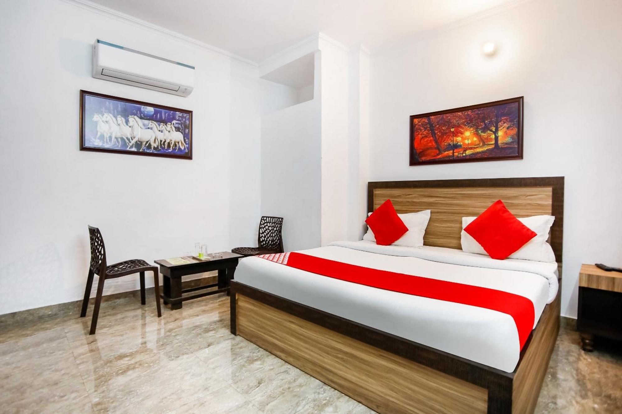 Hotel O Surya Inn Yeni Delhi Dış mekan fotoğraf